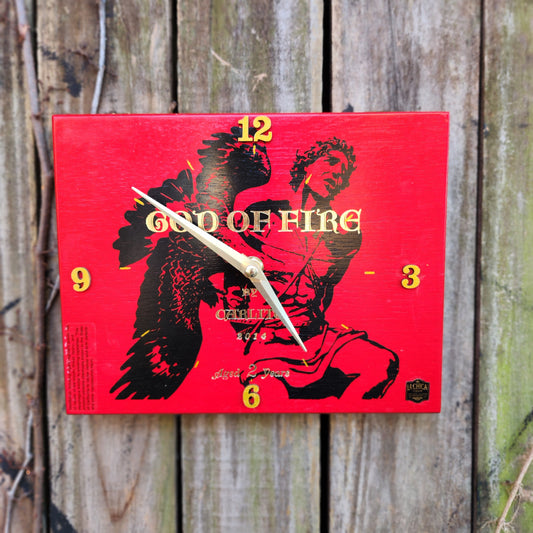 Handcrafted Cigar Box Clock by @LaChicaCigar